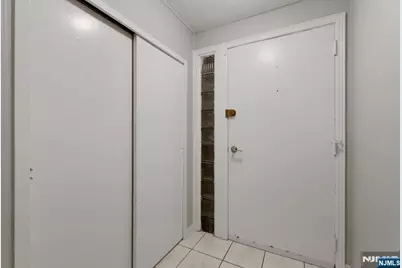 95 Grove Street, Waldwick, NJ 07463 - Photo 30