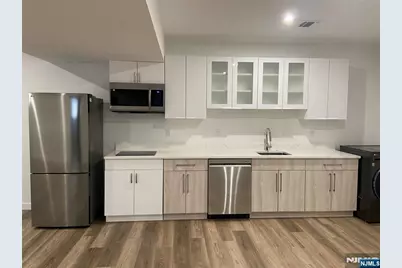 35 Henry Avenue, Palisades Park, NJ 07650 - Photo 2