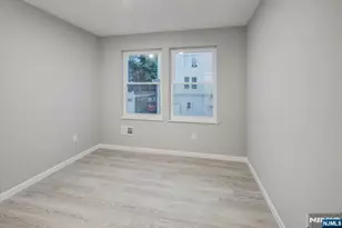 1081 18th Ave, Newark, NJ 07106 - Photo 12