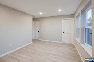 581 Bergen St, Newark, NJ 07108 - Photo 16