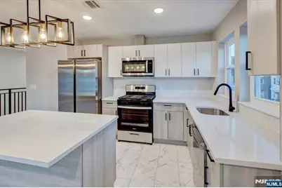 581 Bergen Street, Newark, NJ 07108 - Photo 10