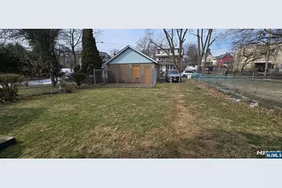 254 Pindle Avenue, Englewood, NJ 07631 - Photo 4