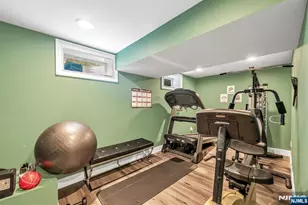 683 Victoria Ave, Paramus, NJ 07652 - Photo 40