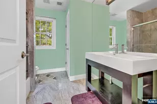 683 Victoria Ave, Paramus, NJ 07652 - Photo 34