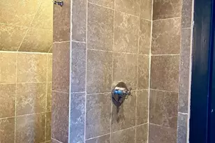 266 Livingston Ave, Lyndhurst Township, NJ 07071 - Photo 16