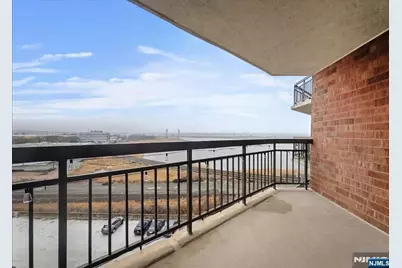 730 Harmon Cove Tower, Secaucus, NJ 07094 - Photo 18