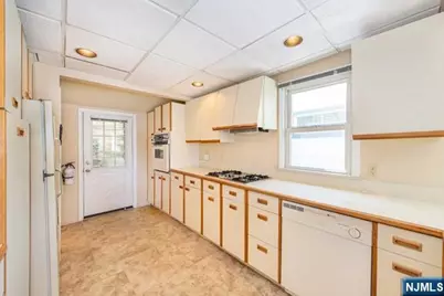 21 E Shore Road, Denville, NJ 07834 - Photo 12