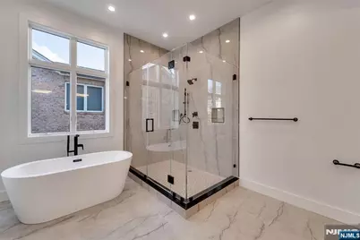 432 Stillwell Avenue B #B, Fort Lee, NJ 07024 - Photo 16