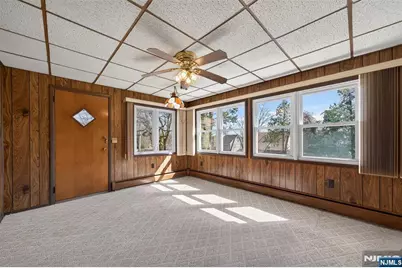 8 Laurel Street, Hawthorne, NJ 07506 - Photo 18