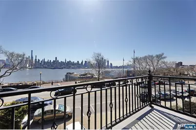 1021 Jfk Blvd E, Weehawken, NJ 07086 - Photo 1