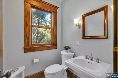 321 Hollywood Avenue, Ho Ho Kus, NJ 07423 - Photo 18