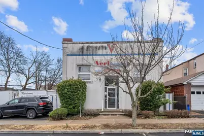 42 Home Place 40 #40, Lodi, NJ 07644 - Photo 2