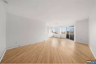 364 Palisade Avenue 5B #5B, Cliffside Park, NJ 07010 - Photo 6