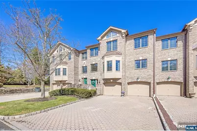 19 Sherbrooke Court 27 #27, Saddle River, NJ 07458 - Photo 2
