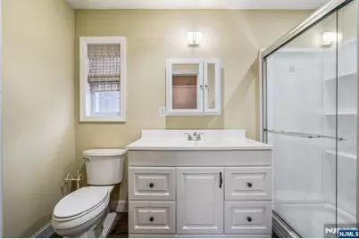 243 Main Street, New Milford, NJ 07646 - Photo 10