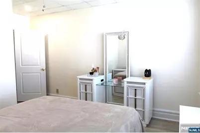 28 Rutland Avenue 3 #3, Kearny, NJ 07032 - Photo 4