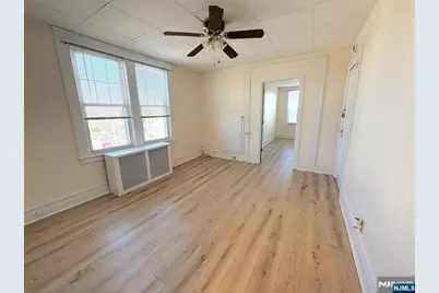 28 Rutland Avenue 3 #3, Kearny, NJ 07032 - Photo 2