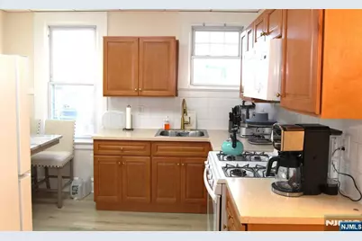 28 Rutland Avenue 3 #3, Kearny, NJ 07032 - Photo 10