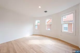 32 Palm St, Newark, NJ 07106 - Photo 34