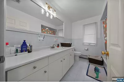 333 2nd Street B #B, Palisades Park, NJ 07650 - Photo 8