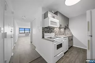 7000 Blvd East 41L, Guttenberg, NJ 07093 - Photo 4