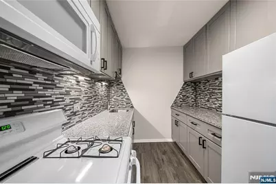 7000 Boulevard East 41L #41L, Guttenberg, NJ 07093 - Photo 6