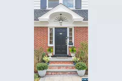 30 Wellesley Road, Montclair, NJ 07043 - Photo 2