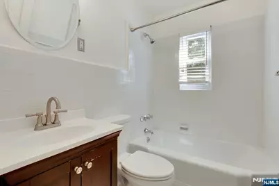 162 Washington Place, Teaneck Township, NJ 07666 - Photo 12