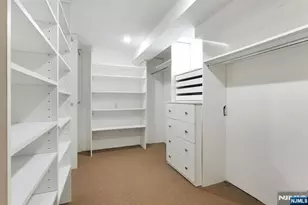 162 Washington Pl, Teaneck Township, NJ 07666 - Photo 20