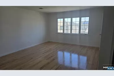 5200 Meadowview Avenue, North Bergen, NJ 07047 - Photo 18