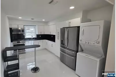 5200 Meadowview Avenue, North Bergen, NJ 07047 - Photo 14