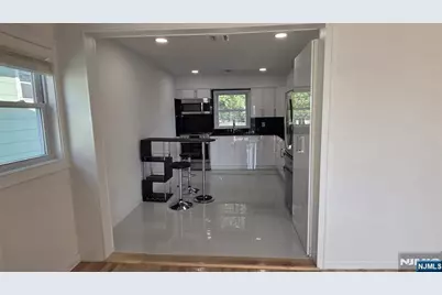 5200 Meadowview Avenue, North Bergen, NJ 07047 - Photo 4