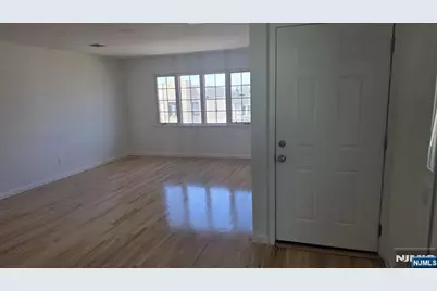5200 Meadowview Avenue, North Bergen, NJ 07047 - Photo 20