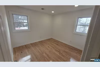 5200 Meadowview Avenue, North Bergen, NJ 07047 - Photo 26