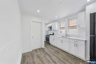 27 Monsignor Owens Pl 2, Nutley, NJ 07110 - Photo 8