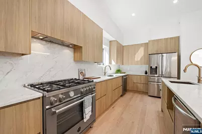 312 11th Street 2 #2, Union City, NJ 07087 - Photo 16