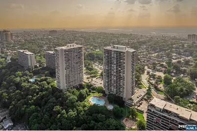 6 Horizon Road 1605 #1605, Fort Lee, NJ 07024 - Photo 28