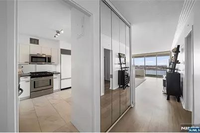 6 Horizon Road 1605 #1605, Fort Lee, NJ 07024 - Photo 2