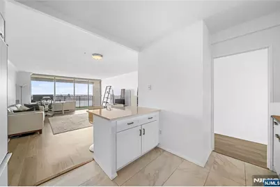 6 Horizon Road 1605 #1605, Fort Lee, NJ 07024 - Photo 4