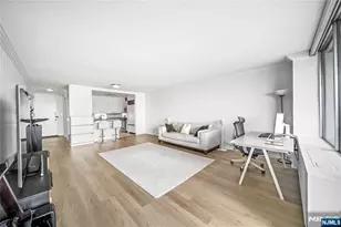 6 Horizon Road 1605, Fort Lee, NJ 07024 - Photo 10