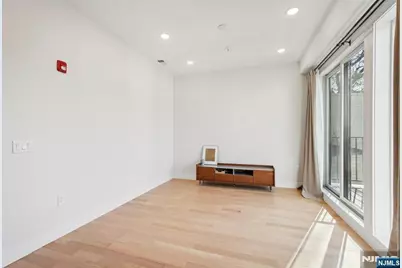431 Palisade Avenue 3 #3, Jersey City, NJ 07307 - Photo 10