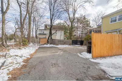 56 Pine Street, Verona, NJ 07044 - Photo 2