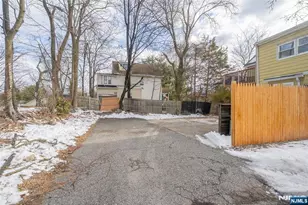 56 Pine St, Verona, NJ 07044 - Photo 2