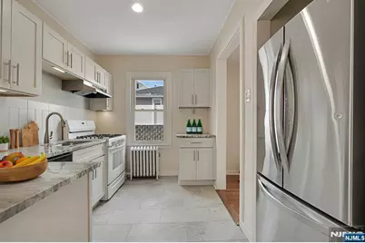 56 Pine Street, Verona, NJ 07044 - Photo 6