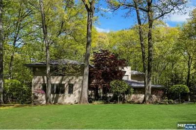 78 Apple Ridge, Woodcliff Lake, NJ 07677 - Photo 2