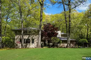 78 Apple Ridge, Woodcliff Lake, NJ 07677 - Photo 2