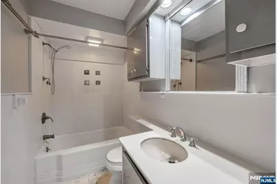 451 Central Park Drive, New Milford, NJ 07646 - Photo 24