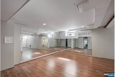 451 Central Park Drive, New Milford, NJ 07646 - Photo 22