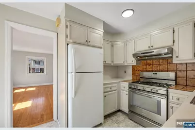 451 Central Park Drive, New Milford, NJ 07646 - Photo 28