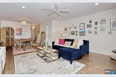 2051 Charles Court, Mahwah, NJ 07430 - Photo 14